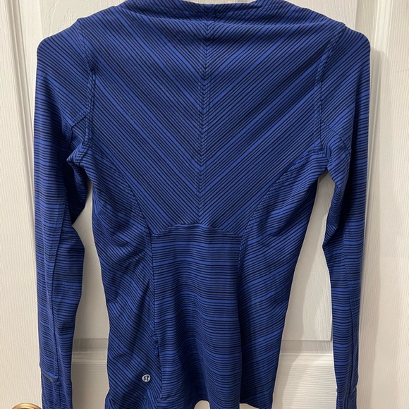 Lululemon Kanto Catch Me Long Sleeve 2 - Picture 3 of 9